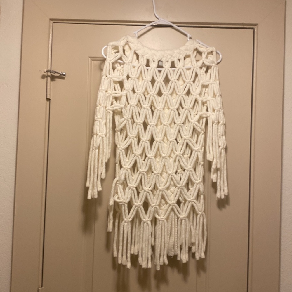 Cream stylish, woven, cutout sweater! - Picture 5 of 5